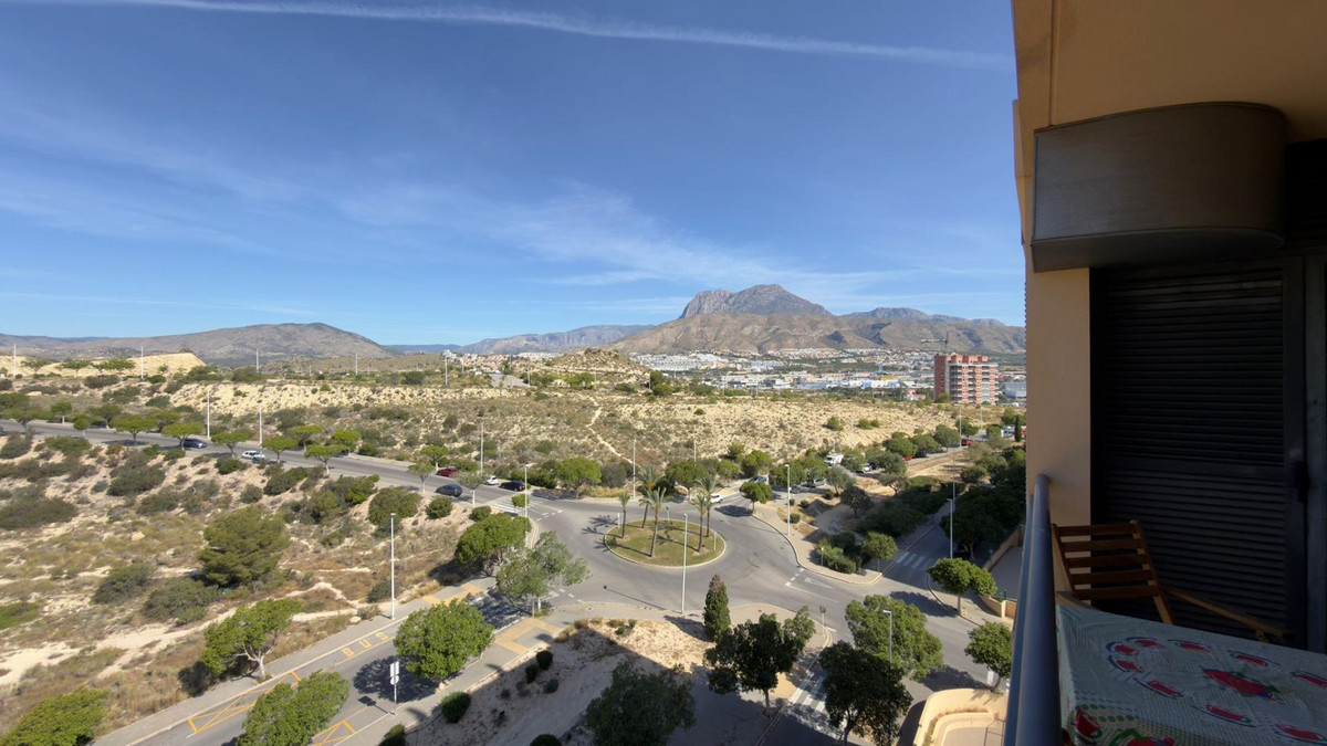 Apartment – Middle Floor Apartment in Villajoyosa