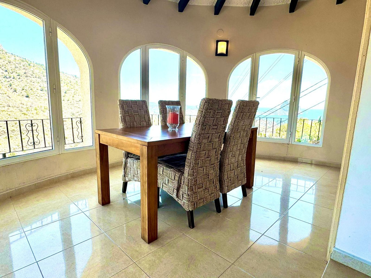 ShowFeedImage House – Detached Villa in Calpe
