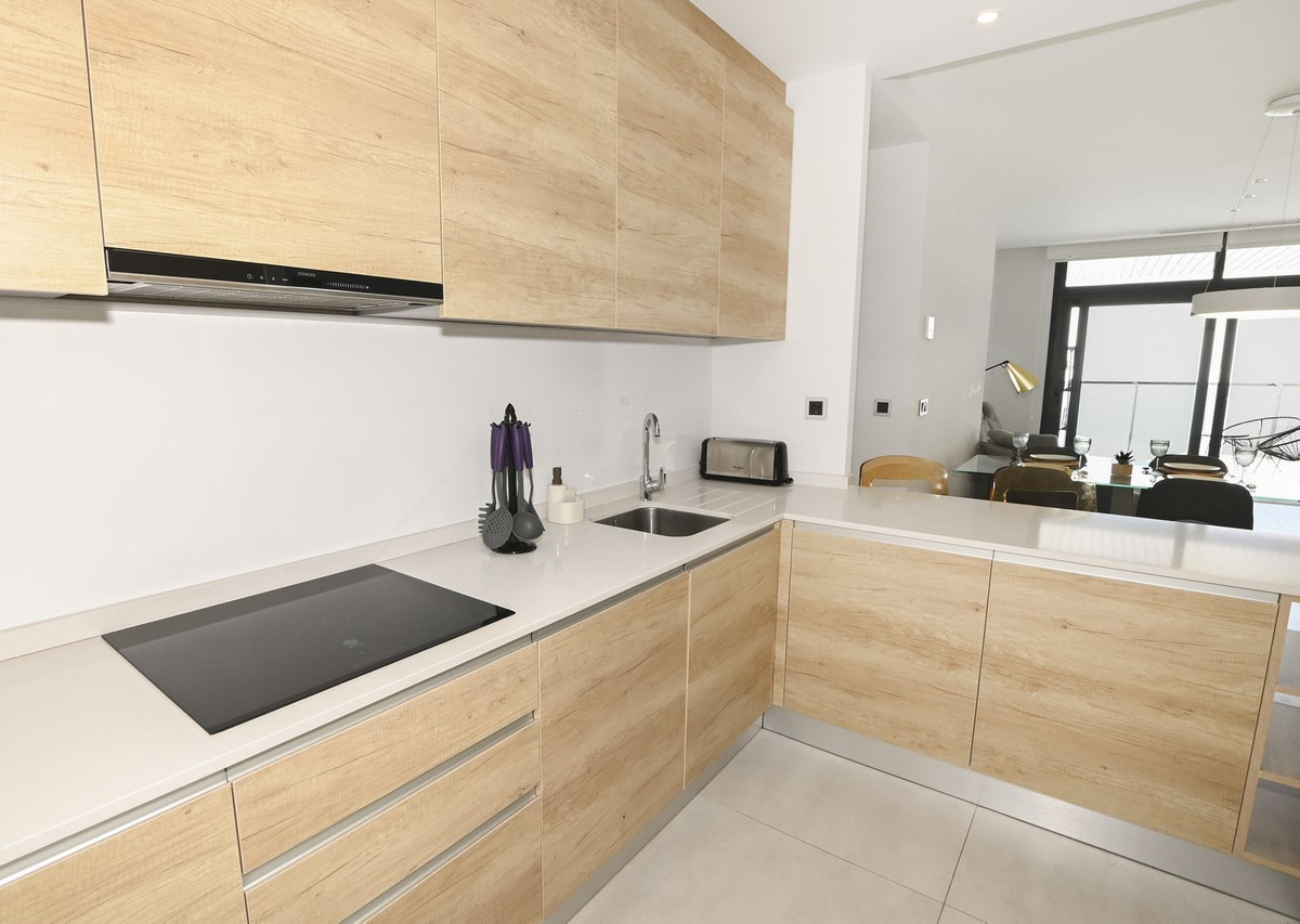 ShowFeedImage Apartment – Middle Floor Apartment in Benidorm