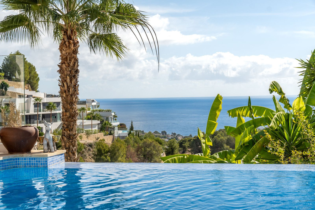 ShowFeedImage House – Detached Villa in Benissa