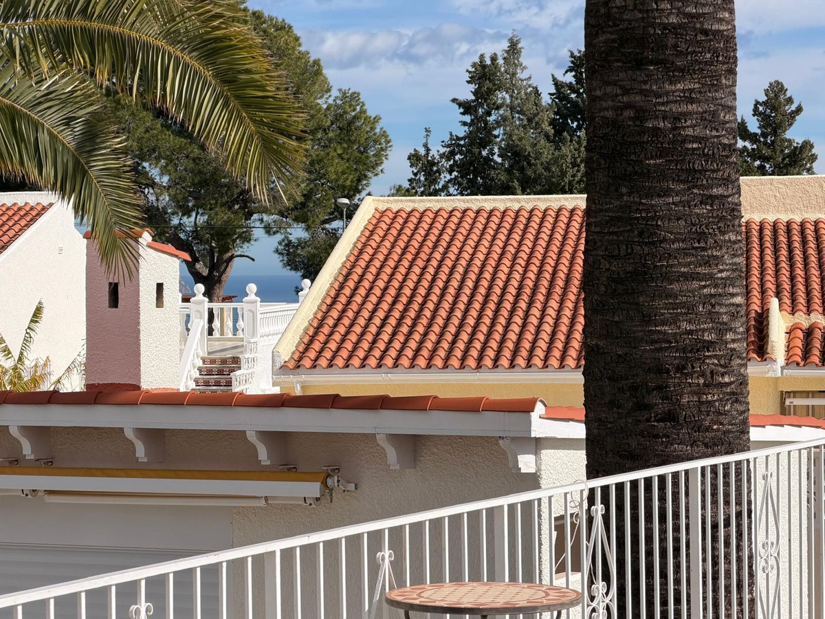 House – Detached Villa in La Nucia