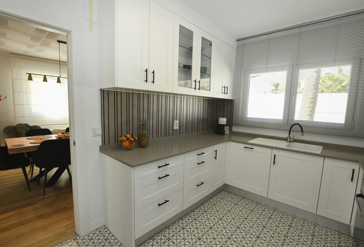 House – Detached Villa in La Nucia