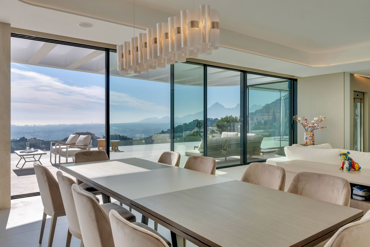 House – Detached Villa in Altea