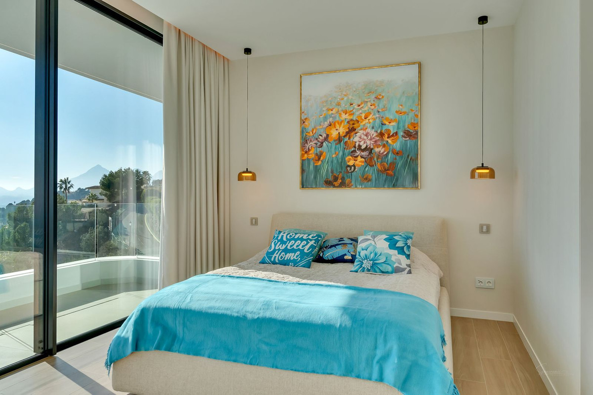 House – Detached Villa in Altea