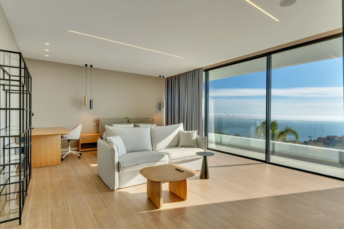 House – Detached Villa in Altea