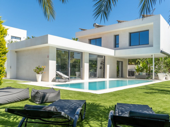 House – Detached Villa in Calpe
