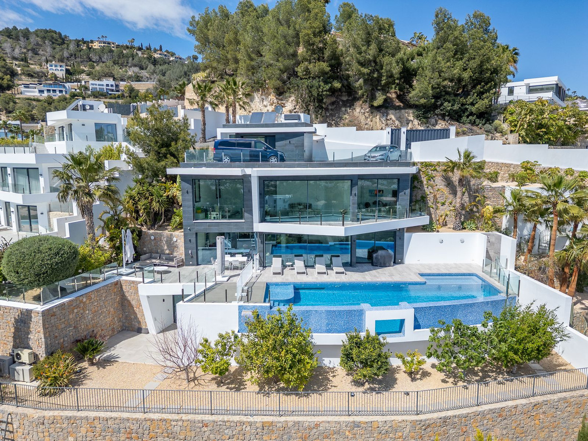 House – Detached Villa in Benissa