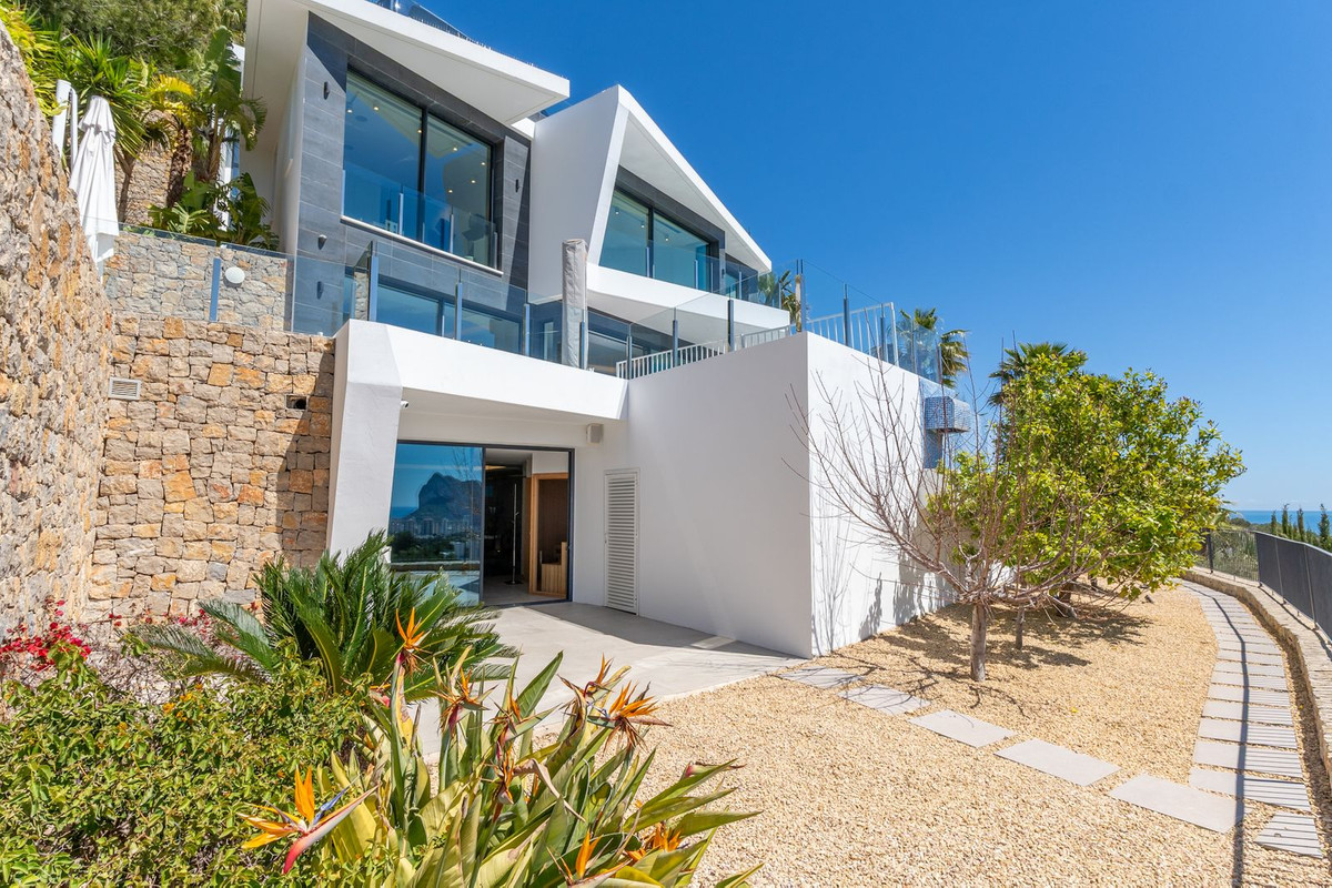 House – Detached Villa in Benissa