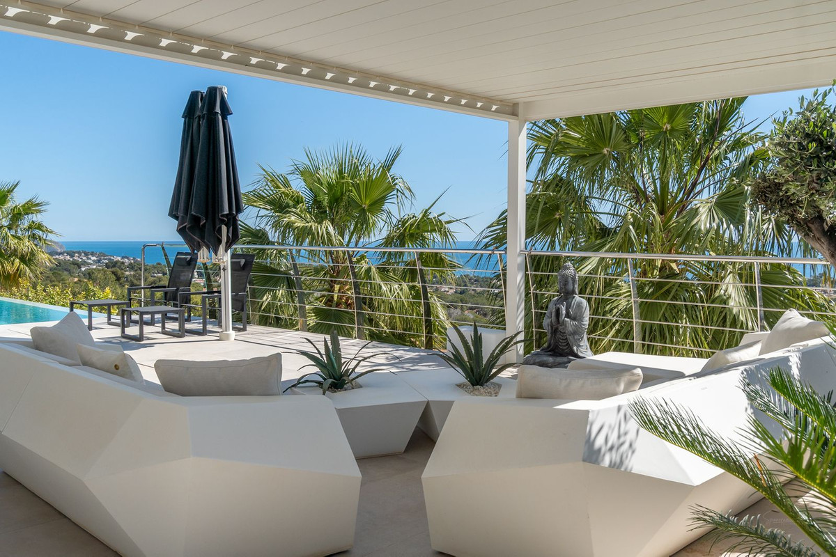 House – Detached Villa in Calpe