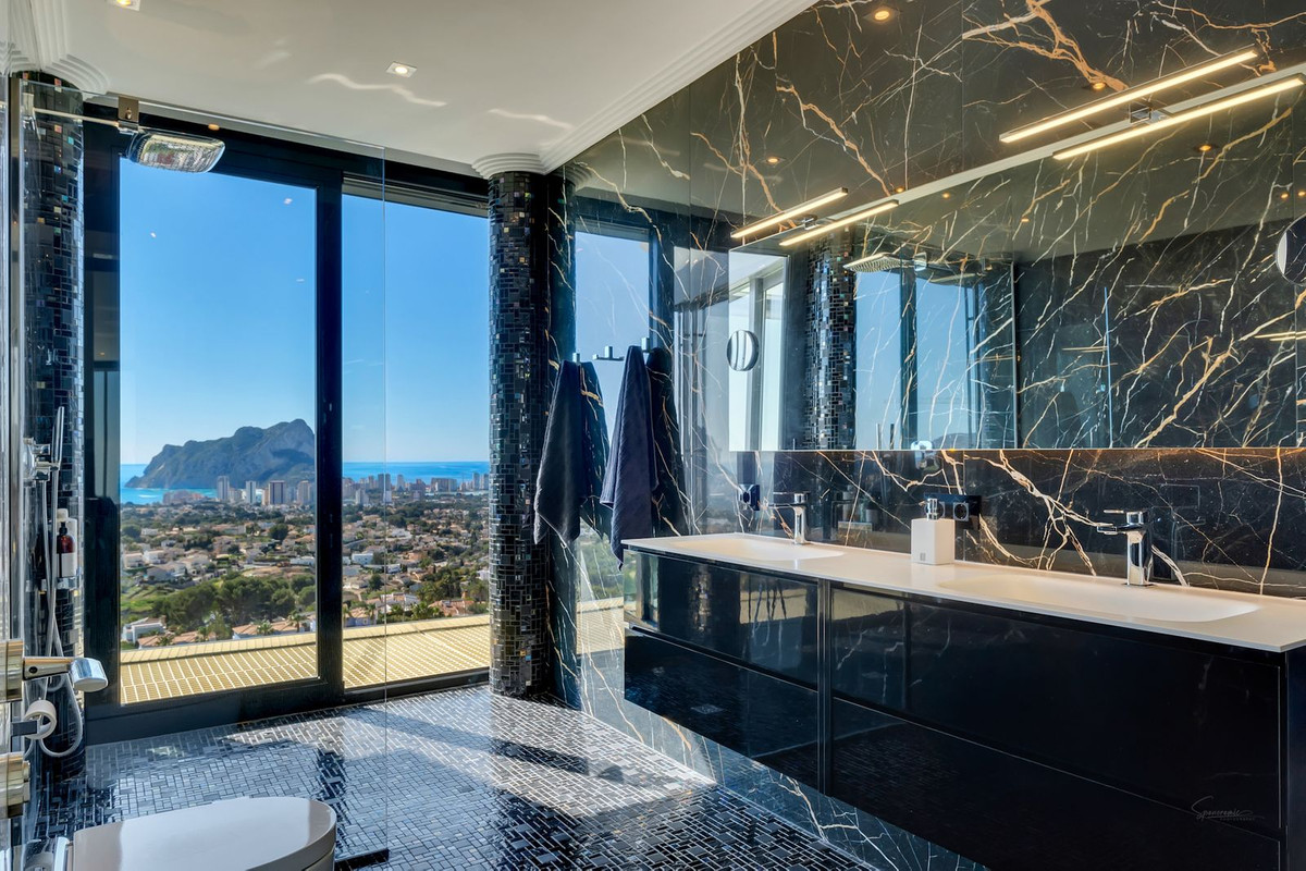 House – Detached Villa in Calpe