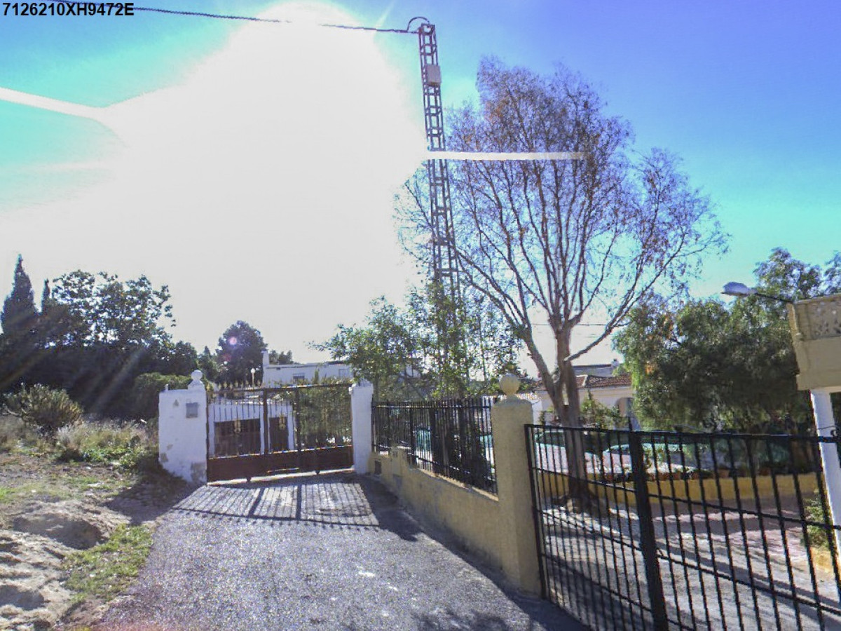 House – Detached Villa in Elche