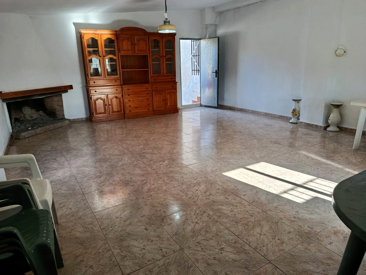 House – Detached Villa in Elche