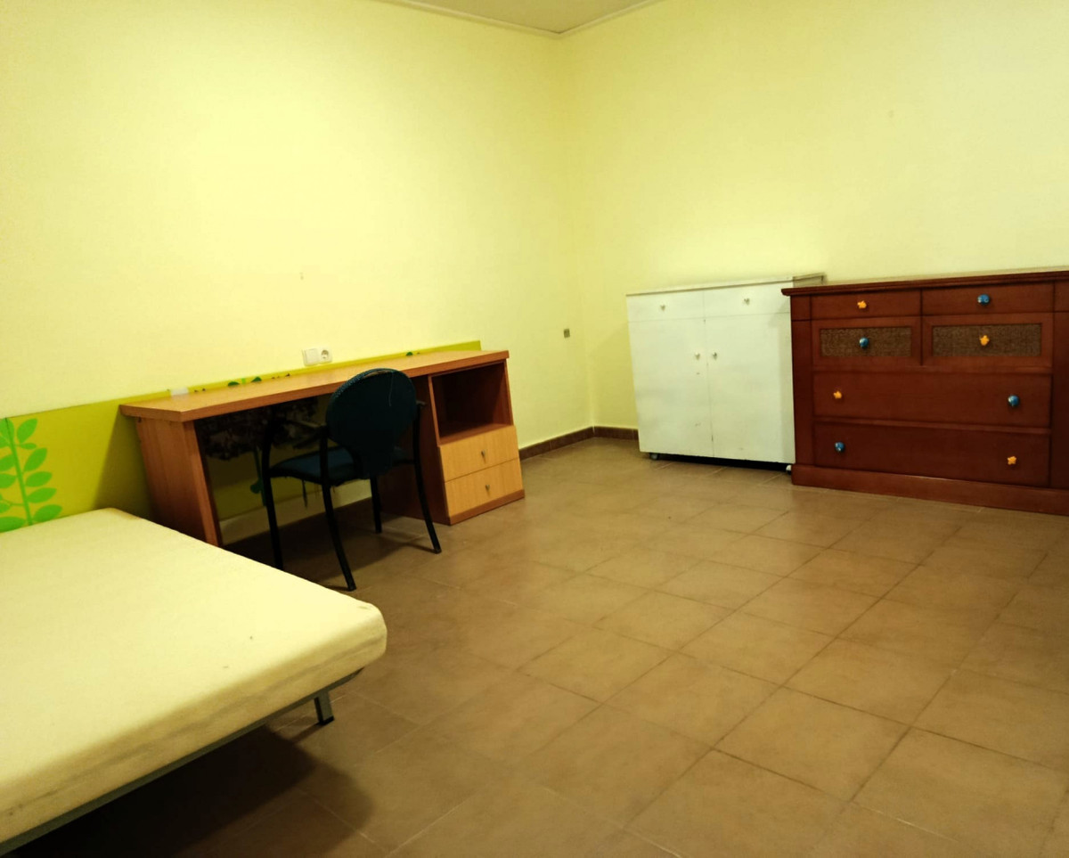 House – Detached Villa in Elche