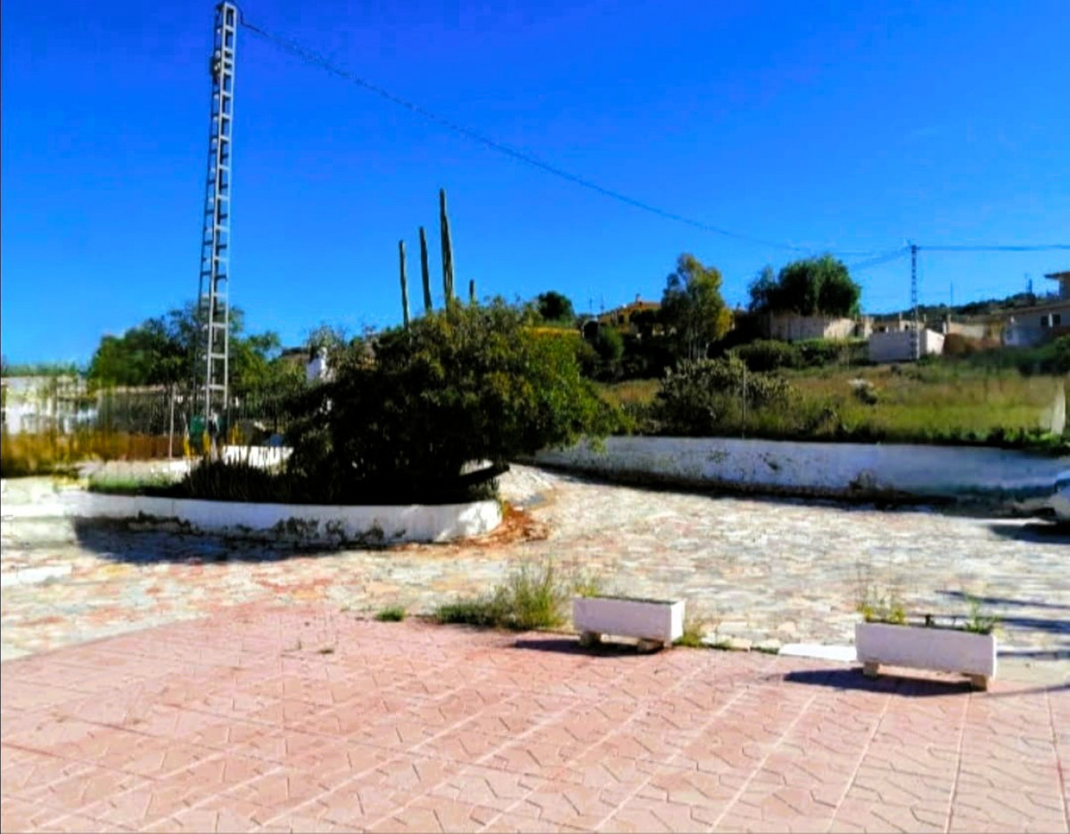 House – Detached Villa in Elche