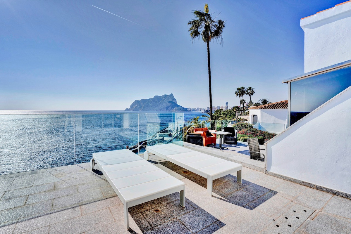 House – Detached Villa in Calpe