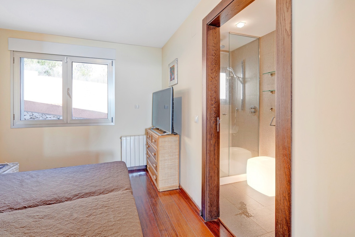 House – Detached Villa in Calpe