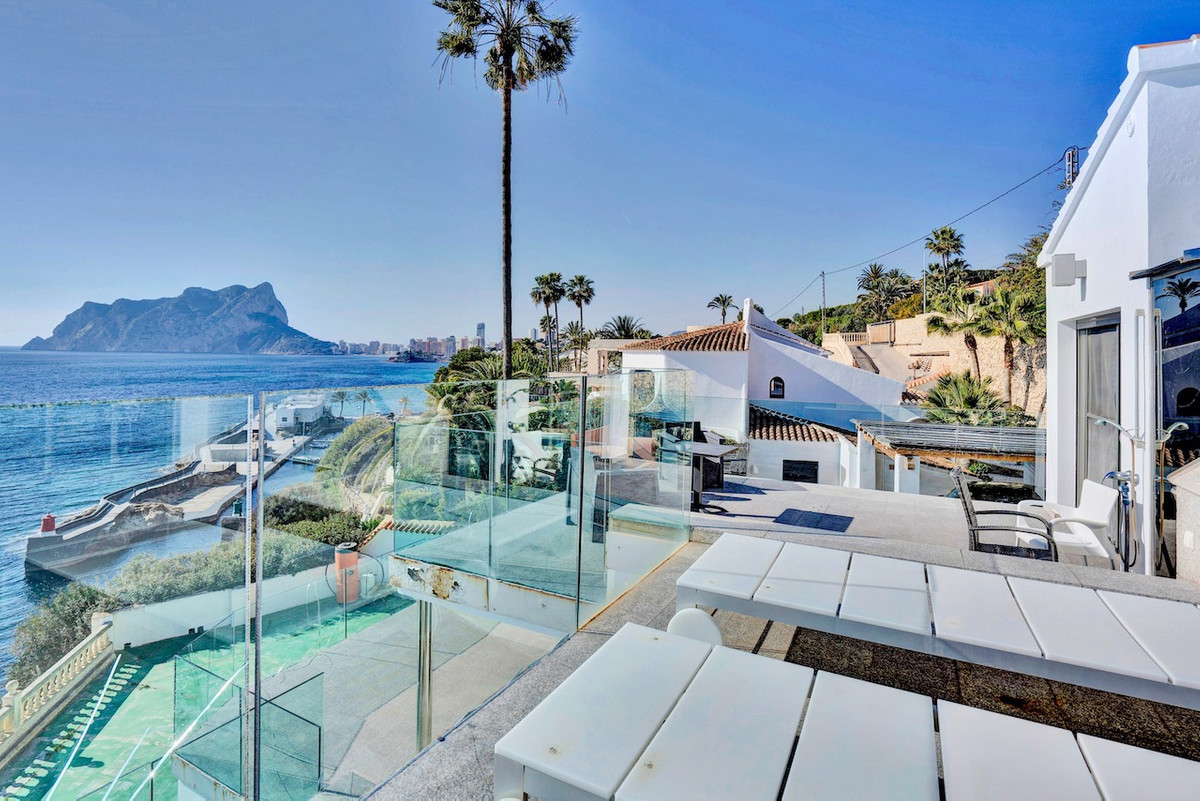 House – Detached Villa in Calpe