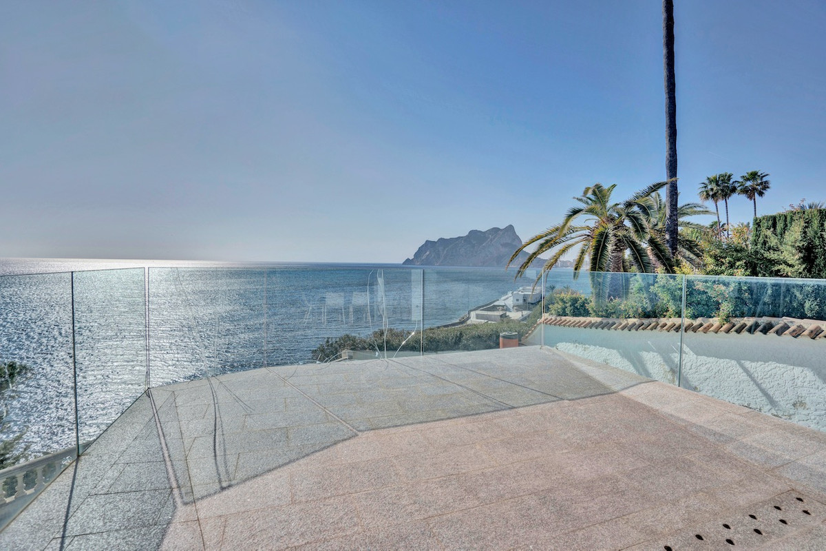 House – Detached Villa in Calpe