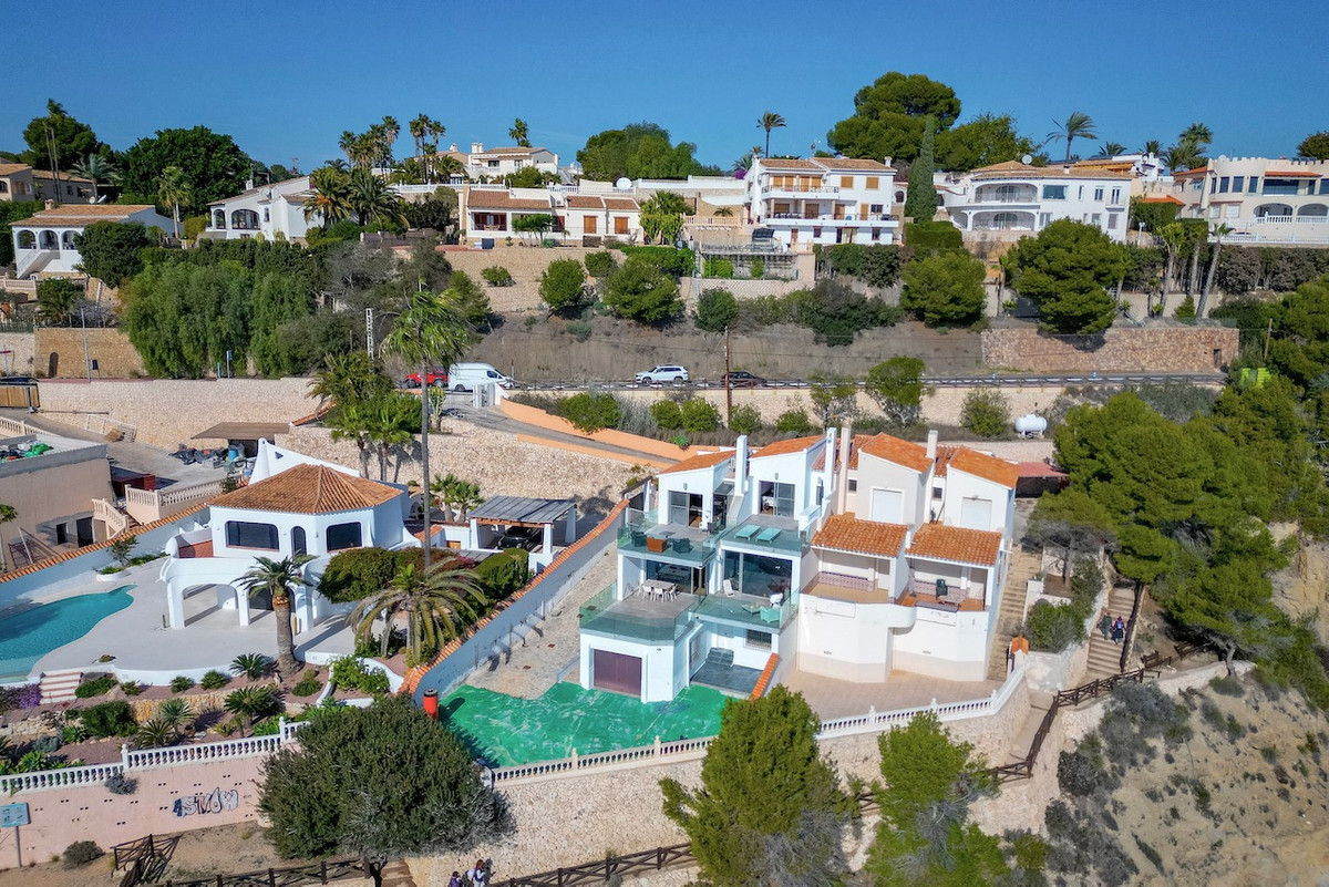 House – Detached Villa in Calpe