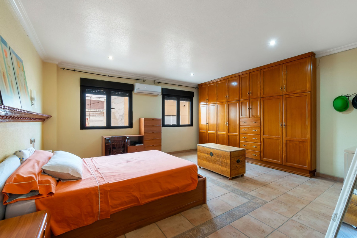 ShowFeedImage House – Townhouse in Rojales