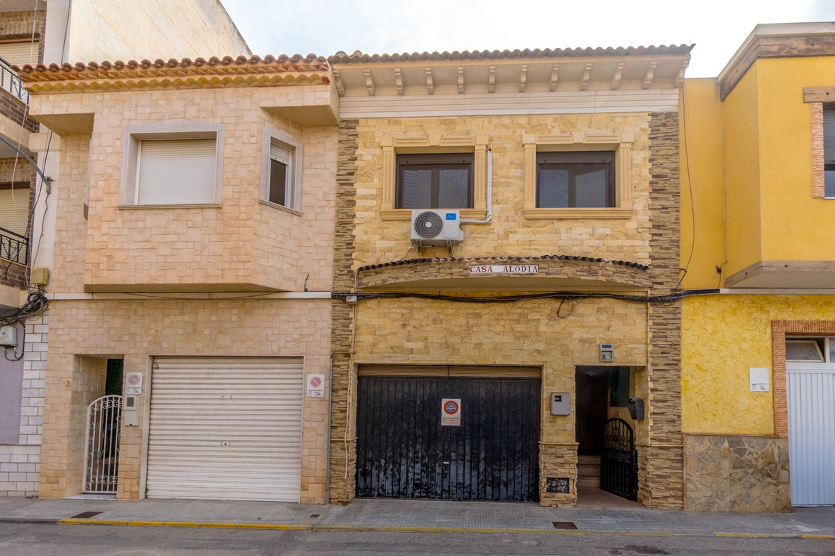 ShowFeedImage House – Townhouse in Rojales