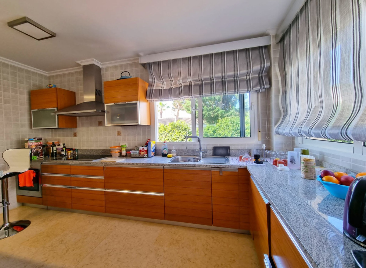 ShowFeedImage House – Detached Villa in Torrevieja
