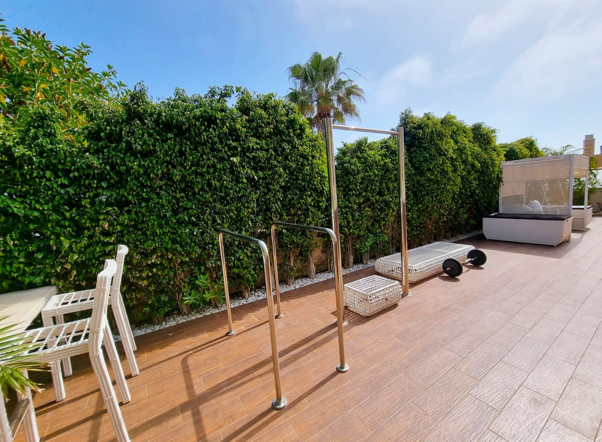 ShowFeedImage House – Detached Villa in Torrevieja