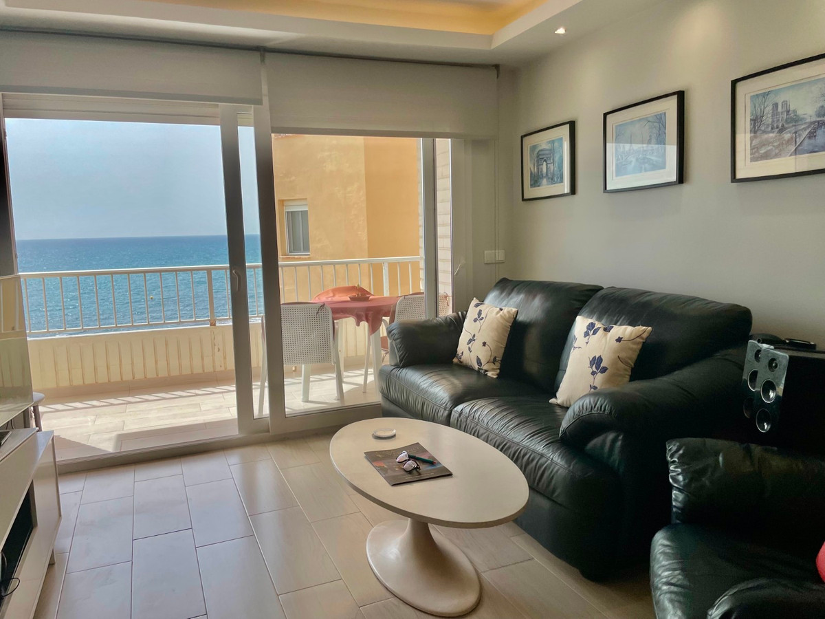 ShowFeedImage Apartment – Middle Floor Apartment in Torrevieja