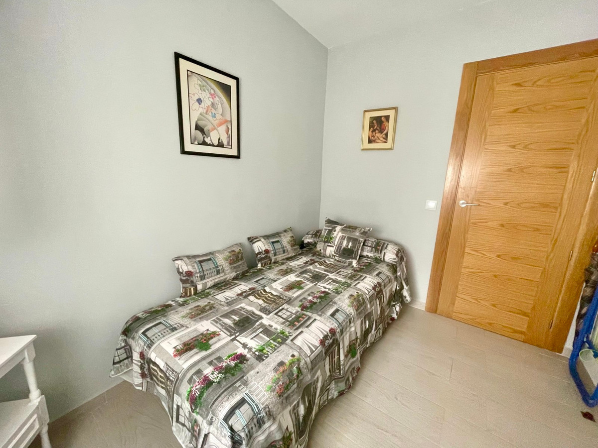 ShowFeedImage Apartment – Middle Floor Apartment in Torrevieja