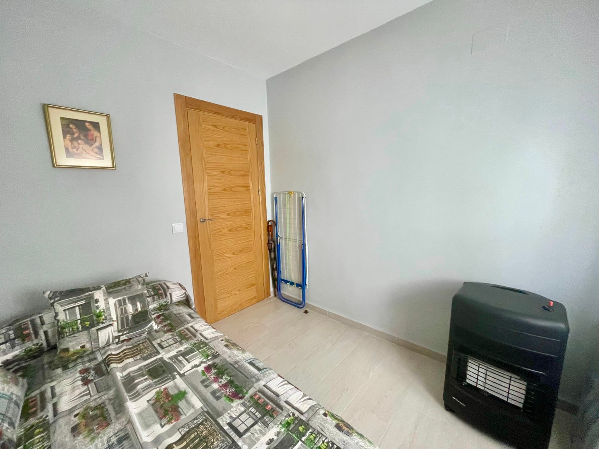 ShowFeedImage Apartment – Middle Floor Apartment in Torrevieja