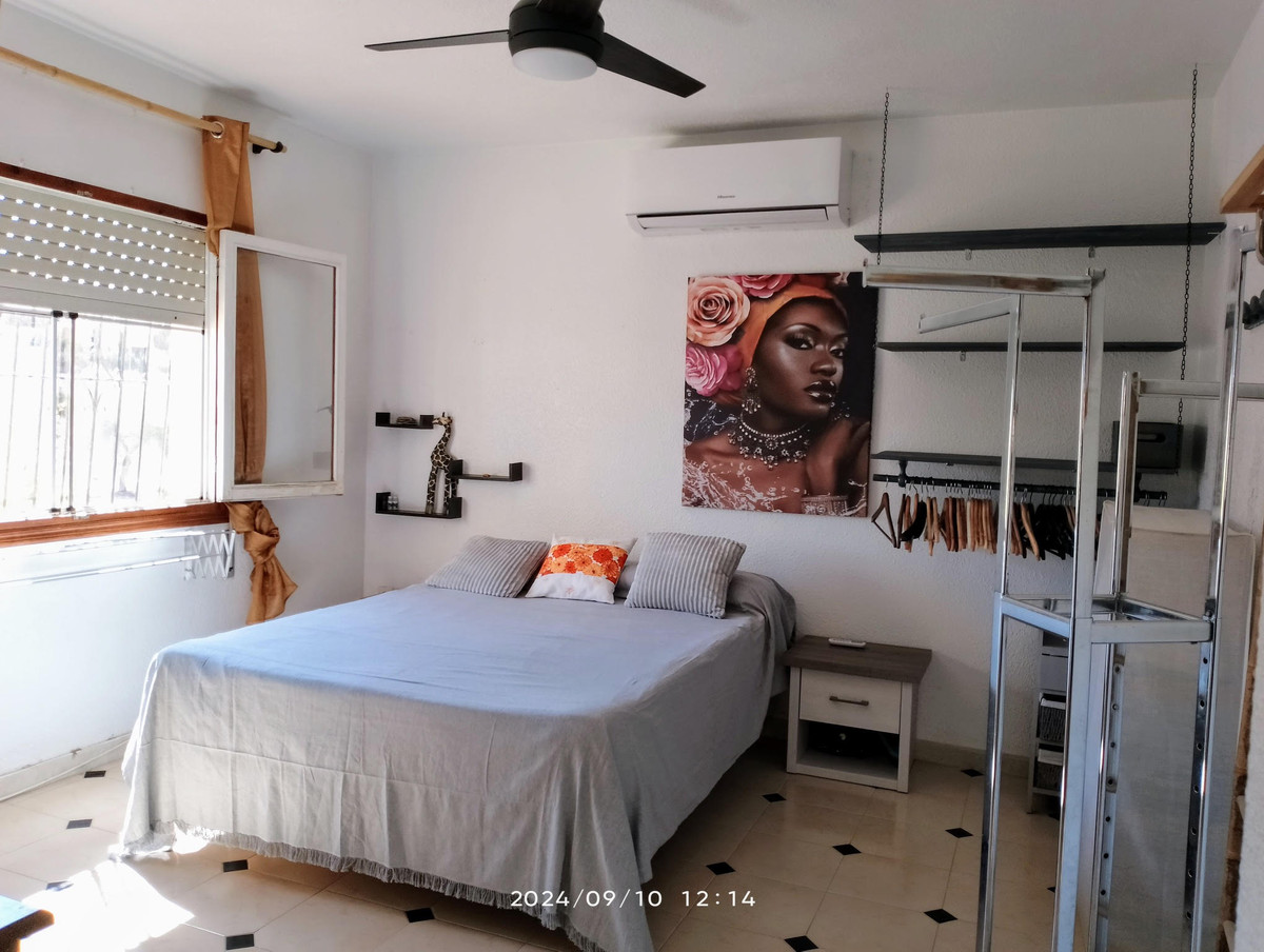 House – Detached Villa in Torrevieja