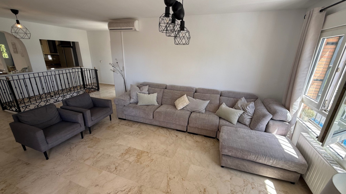 ShowFeedImage House – Detached Villa in Orihuela