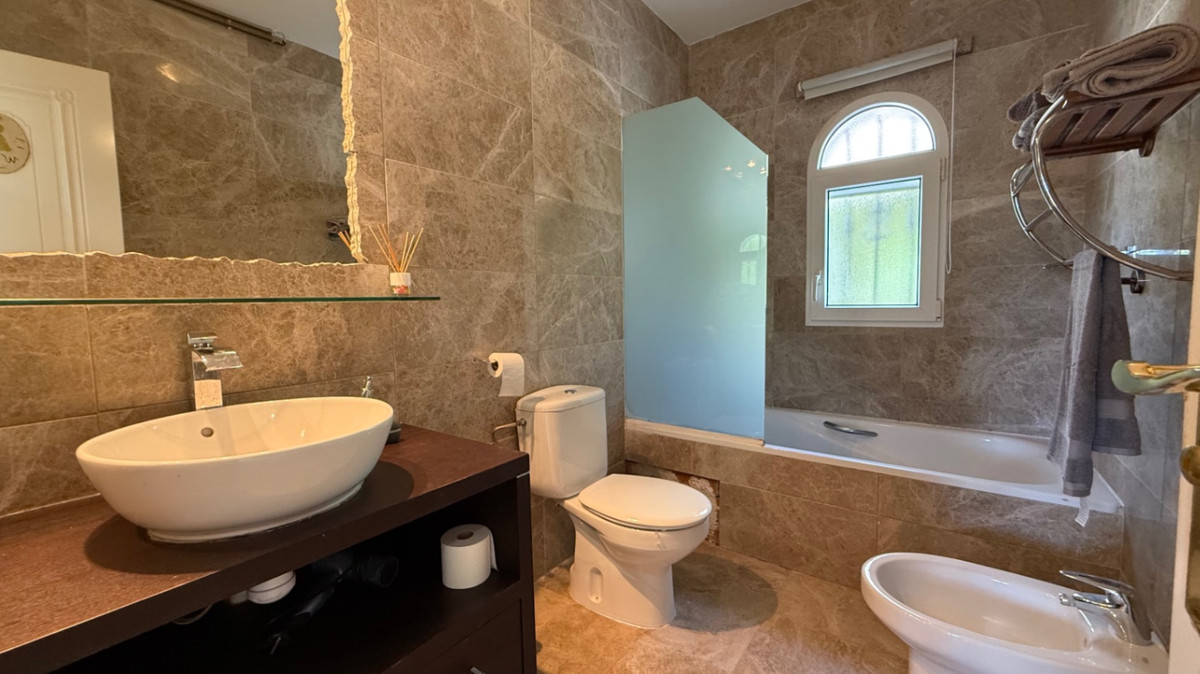 ShowFeedImage House – Detached Villa in Orihuela