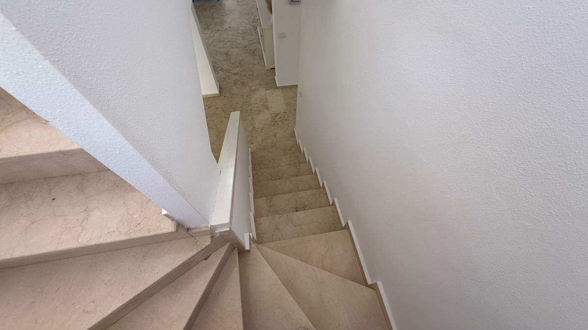 ShowFeedImage House – Detached Villa in Orihuela