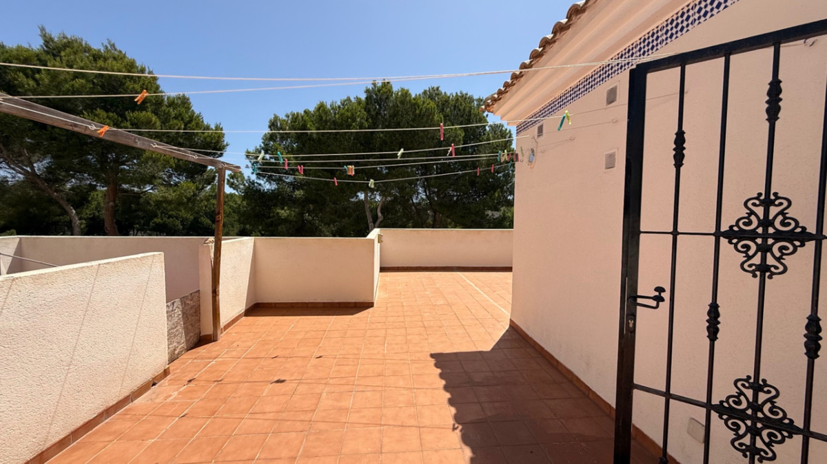 ShowFeedImage House – Detached Villa in Orihuela