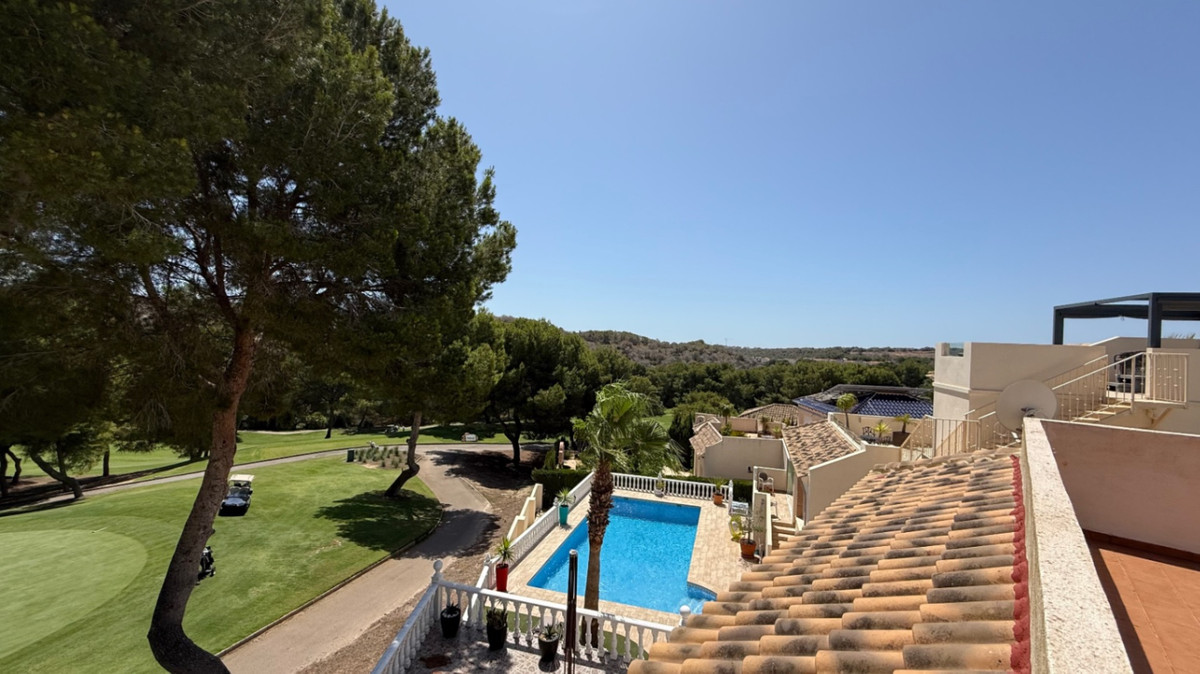 ShowFeedImage House – Detached Villa in Orihuela
