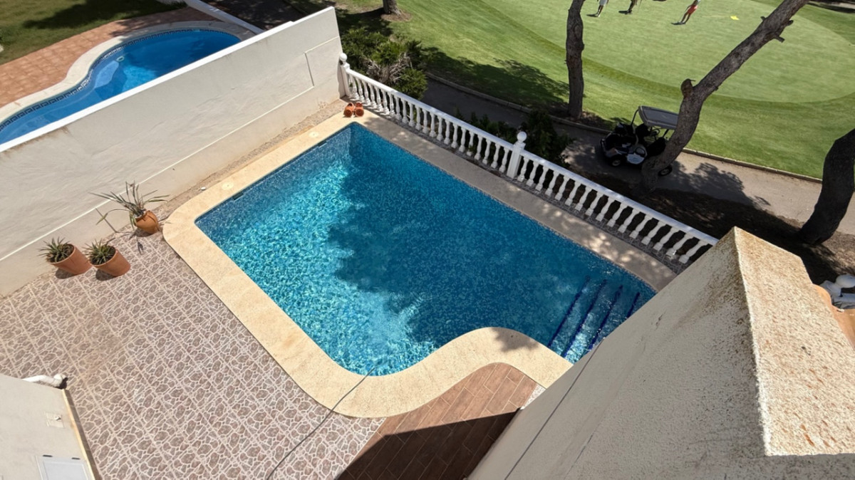 ShowFeedImage House – Detached Villa in Orihuela