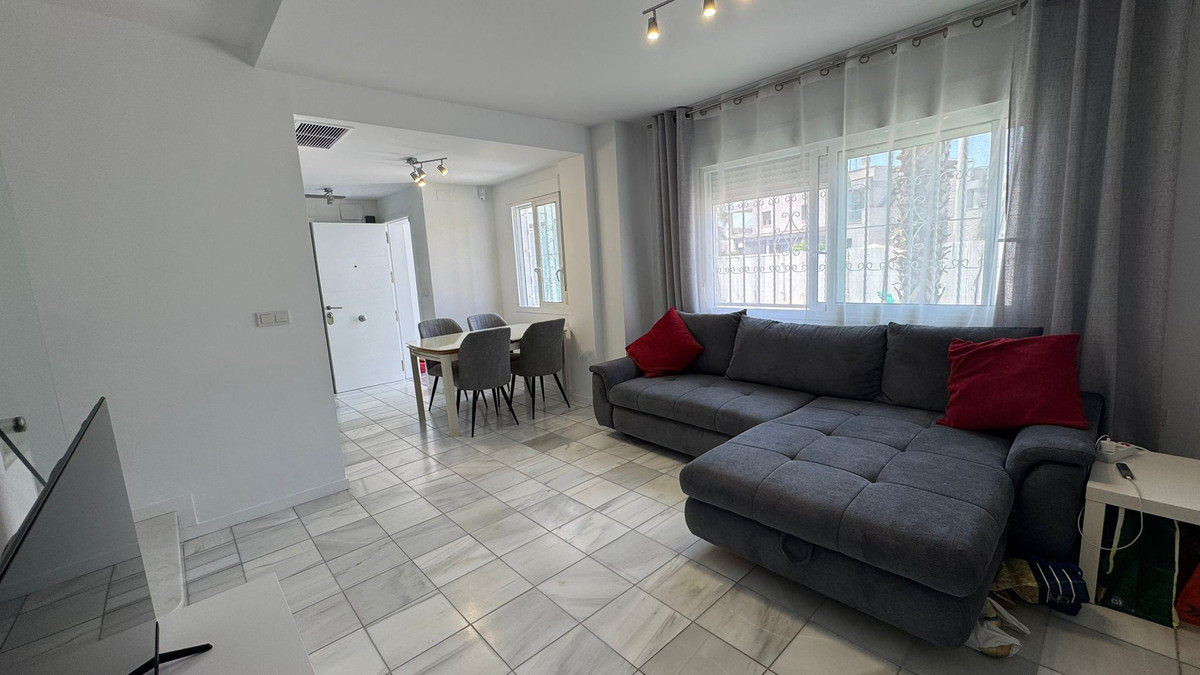 ShowFeedImage House – Townhouse in Torrevieja