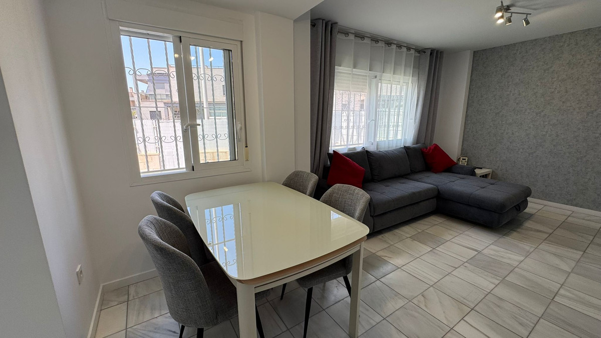 ShowFeedImage House – Townhouse in Torrevieja