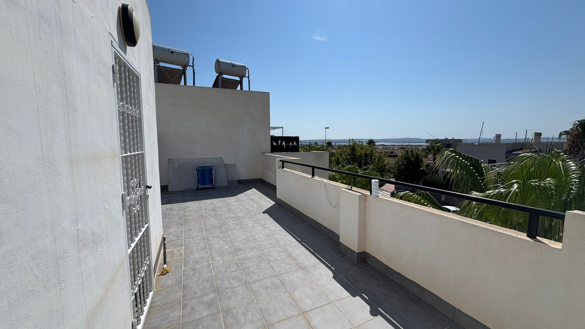 ShowFeedImage House – Townhouse in Torrevieja