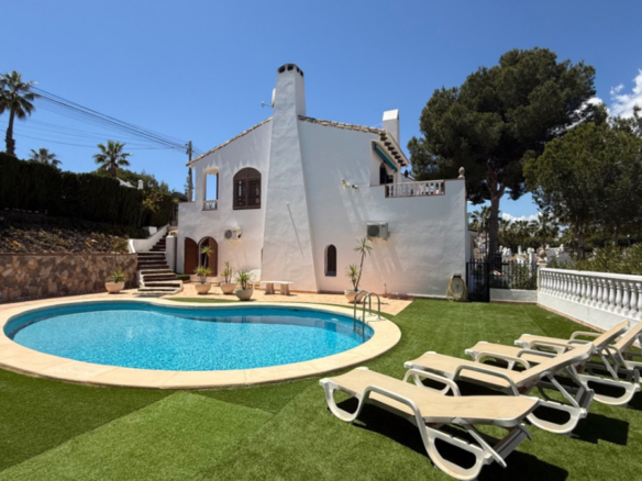 House – Detached Villa in Orihuela