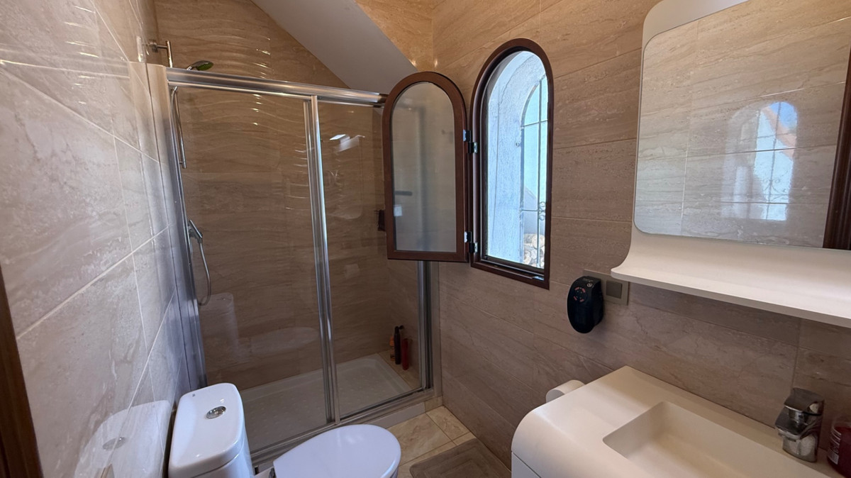 ShowFeedImage House – Detached Villa in Orihuela