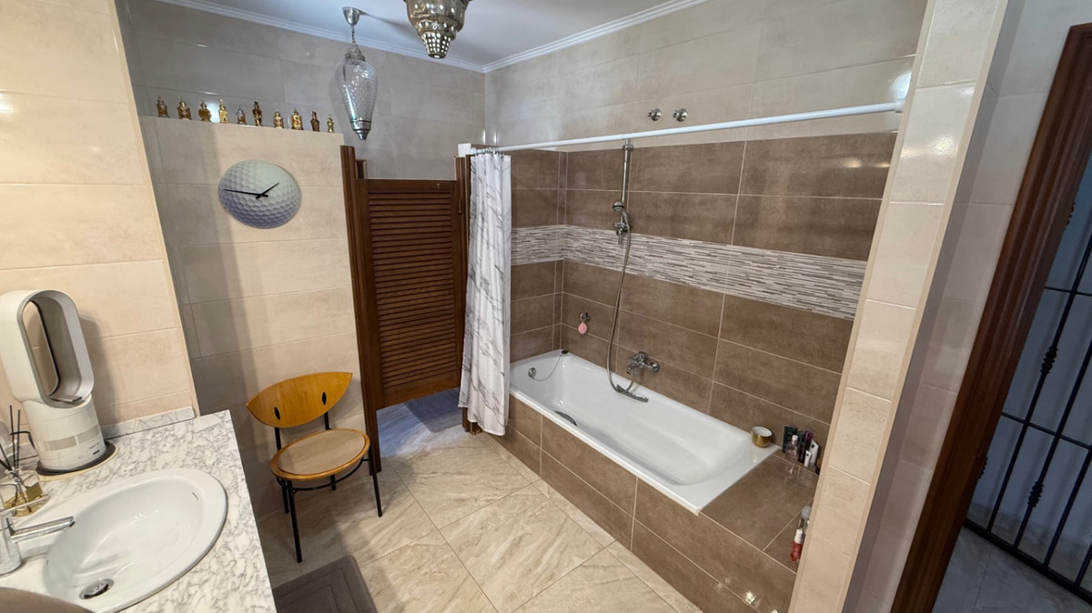 ShowFeedImage House – Detached Villa in Orihuela