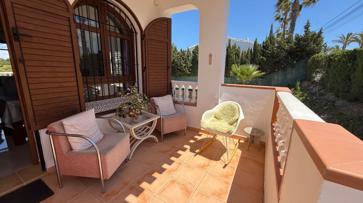 ShowFeedImage House – Detached Villa in Orihuela