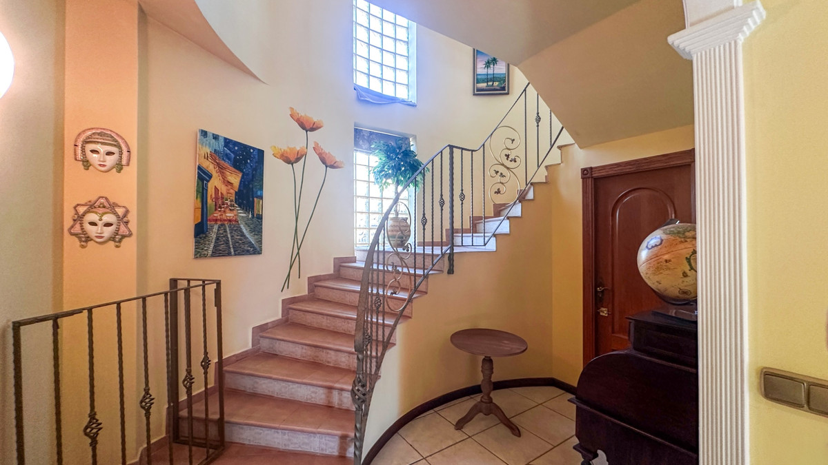 House – Detached Villa in Torrevieja
