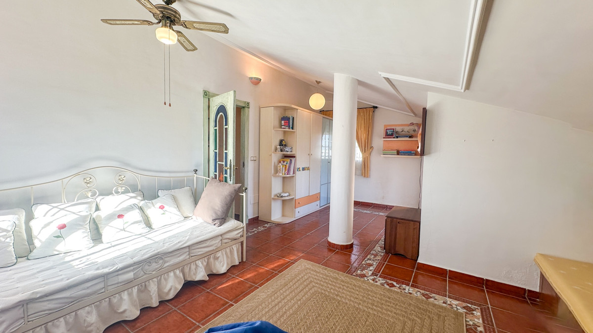House – Detached Villa in Torrevieja
