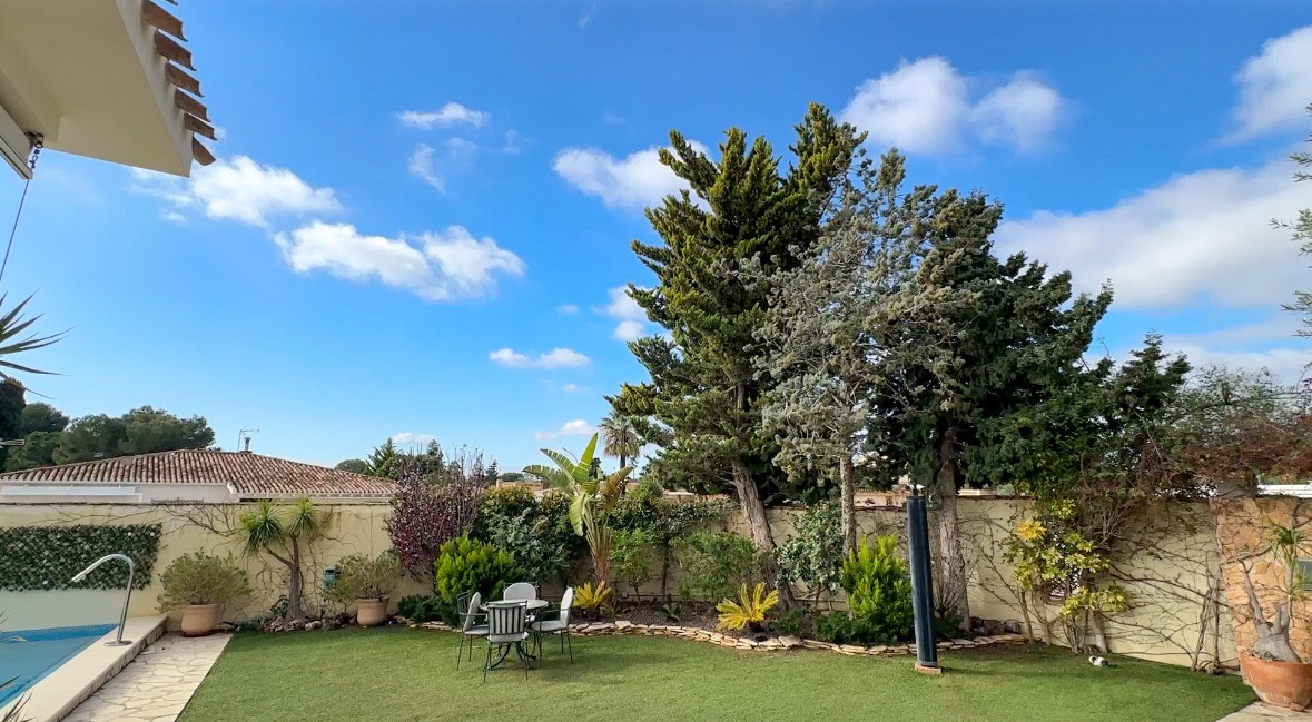 House – Detached Villa in Orihuela