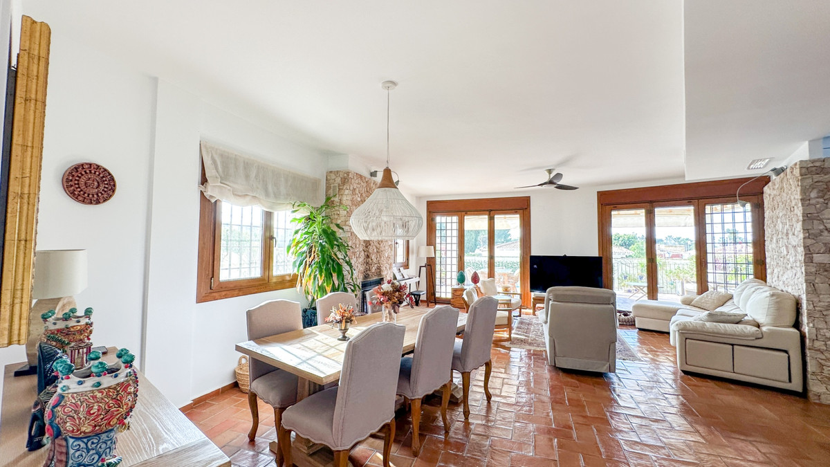 House – Detached Villa in Orihuela