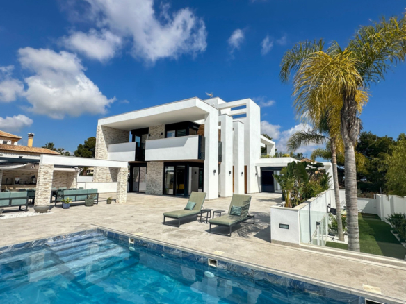 House – Detached Villa in Orihuela