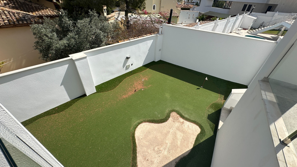 ShowFeedImage House – Detached Villa in Orihuela